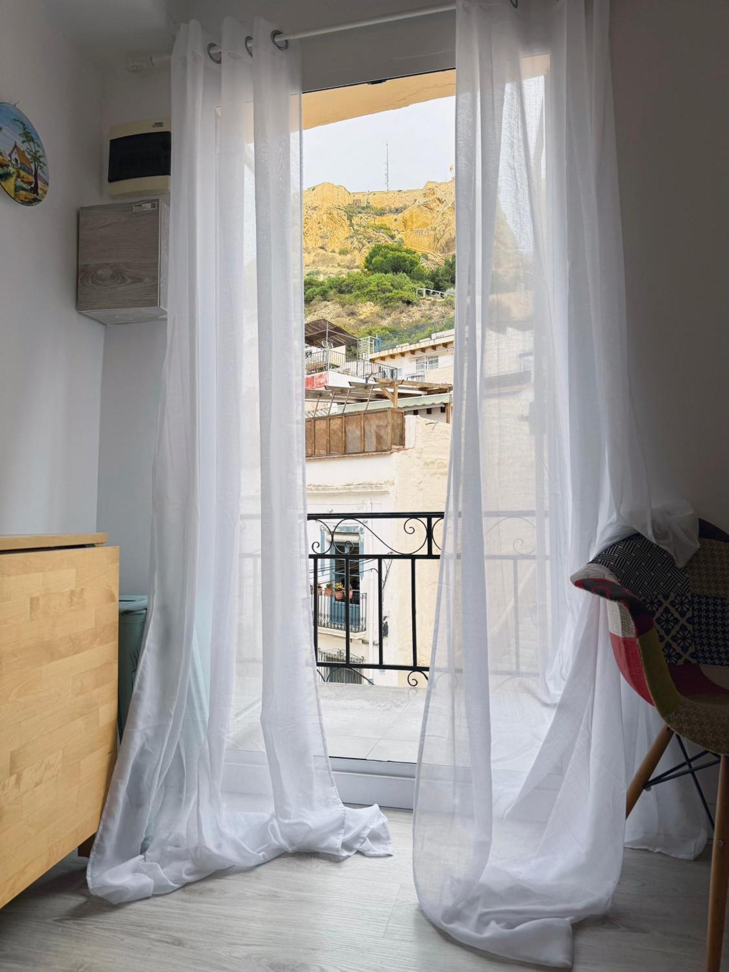 Piso En El Corazon De Alicante Kültér fotó